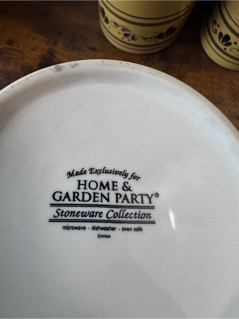 Home & Garden Party Welcome Home Stoneware Canister Set of 3 Jars Lids Yellow - Picture 6 of 6